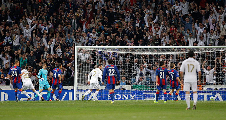 Tuesday Champions League: Gonzalo Higuain scores against CSKA Moscow