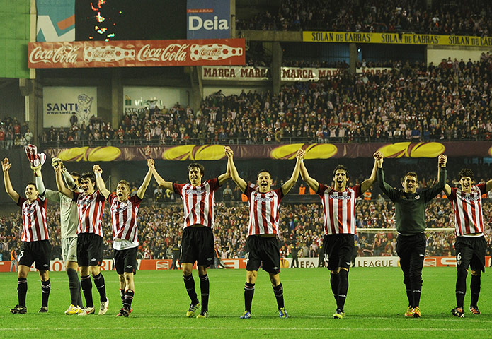 Bilboa v United: Athletic Bilbao players celebrate victory over Manchester United