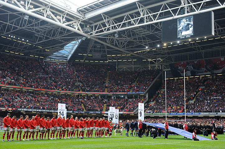 Wales v France: The minute silence for former Wales captain Mervyn Davies