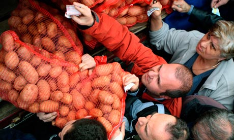 Potato sellers in Thessaloniki