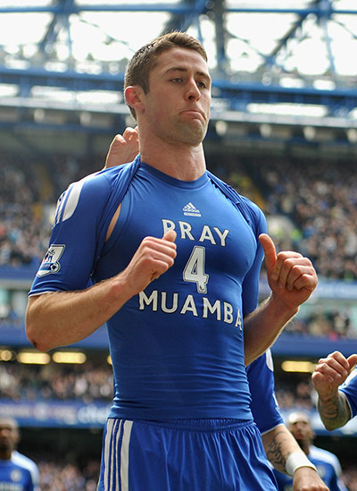 Muamba get well messages: Gary Cahill support for Muamba