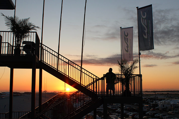 12 hours of Sebring : Dawn over Sebring