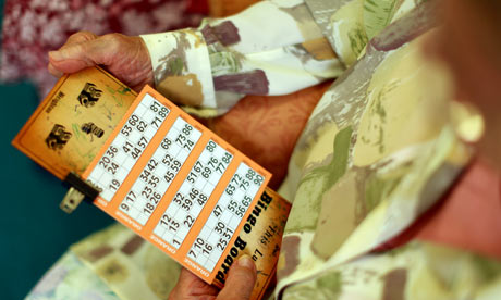 woman playing bingo