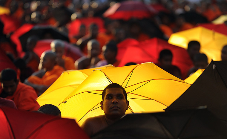 24 hours in pictures: Colombo, Sri Lanka: Buddhist monks protest a US-backed resolution