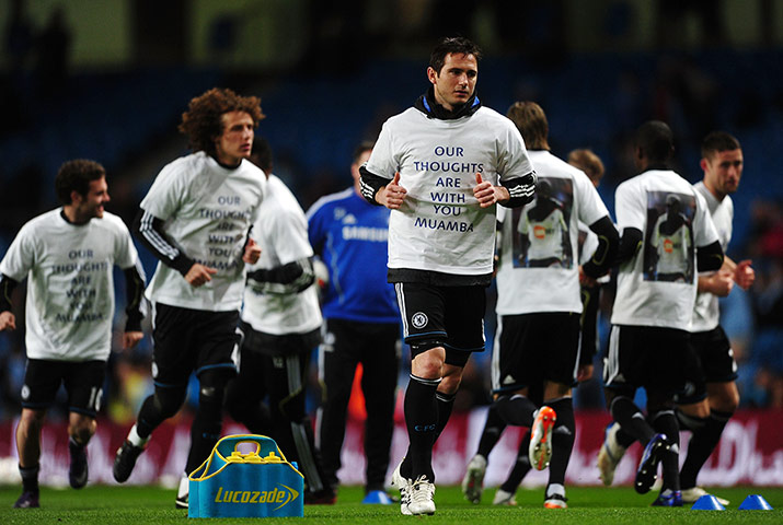 Manchester City v Chelsea: Frank Lampard warms up ahead of Manchester City versus Chelsea