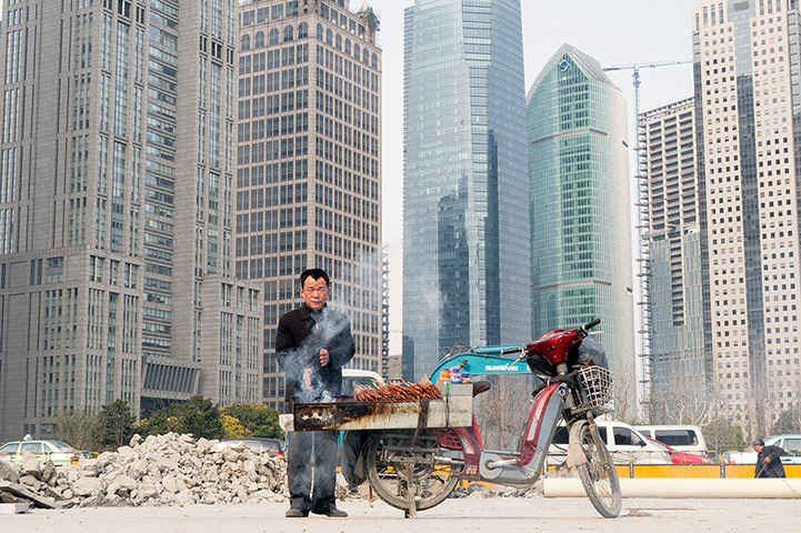 Readers' pictures: Food vendor in Shanghai, China