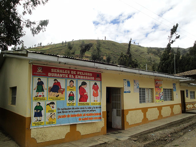 Huancavelica : Yaccacancha community : Local Clinic