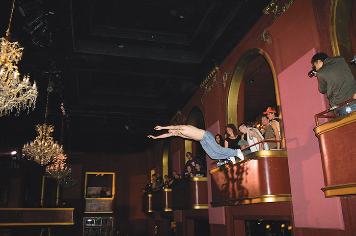 Mike Skinner: balcony jumping