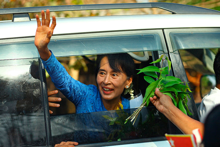 Aung San Suu Kyi : Aung San Suu Kyi 