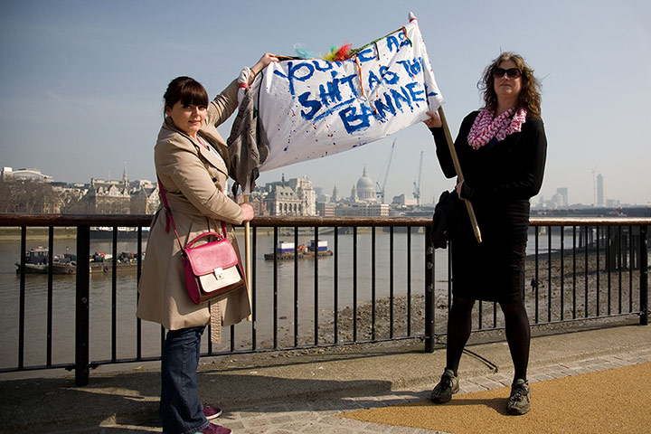 Placard gallery: Youth workers Laurice O'Sullivan (left) and Julia Wall 