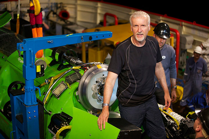 Deepsea: James Cameron with the Deepsea Challenger submersible