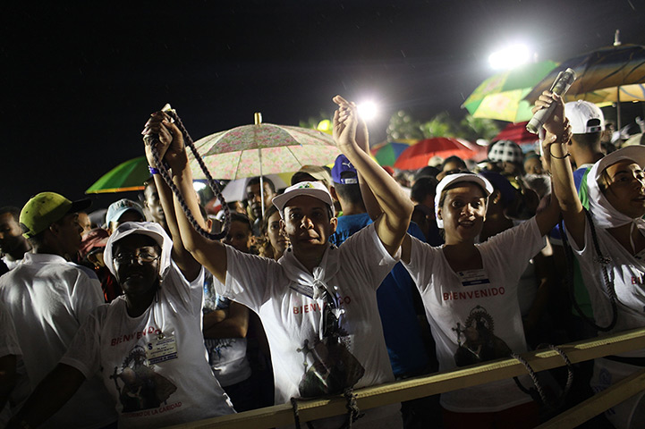 Pope in Cuba: Thousands of Cubans listen to Pope Benedict XVI speak in Revolution Square