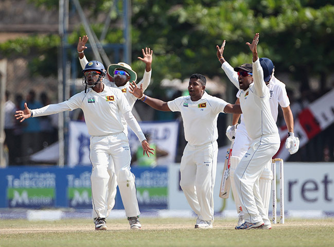 Sri Lanka v England day 3: Rangara Herath appeals for the catch of Alastair Cook 