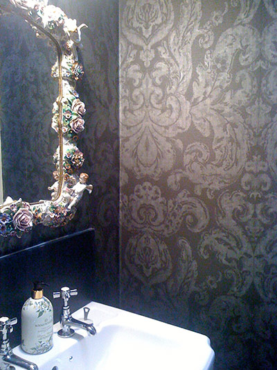Karlyn Evans' home: Karlyn Evans' downstairs bathroom