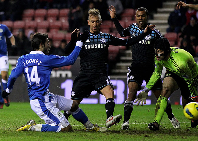 Chelsea..: Wigan Athletic v Chelsea - Premier League