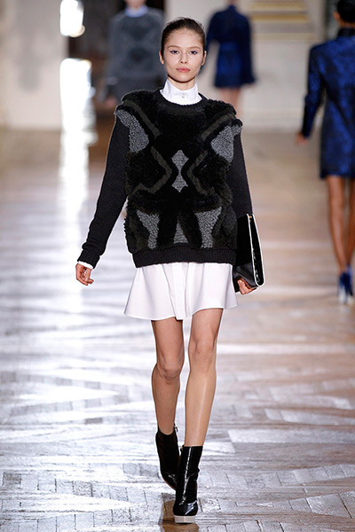 Paris - Stella McCartney: A model presents a creation by British designer Stella McCartney 