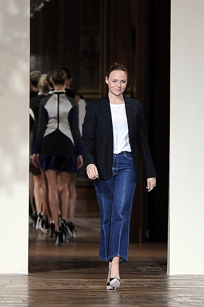 Paris - Stella McCartney: Designer Stella McCartney acknowledges the applause from the audience