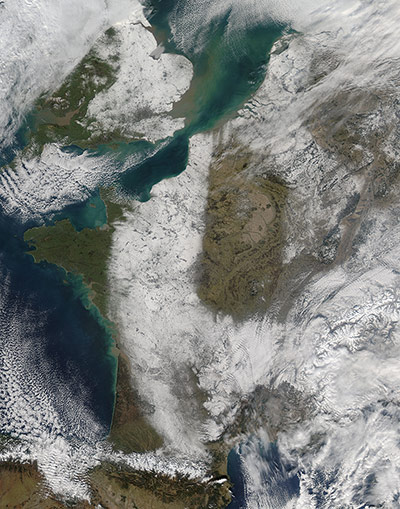 Satellite Eye on Earth: The snowy landscape of France and the United Kingdom 