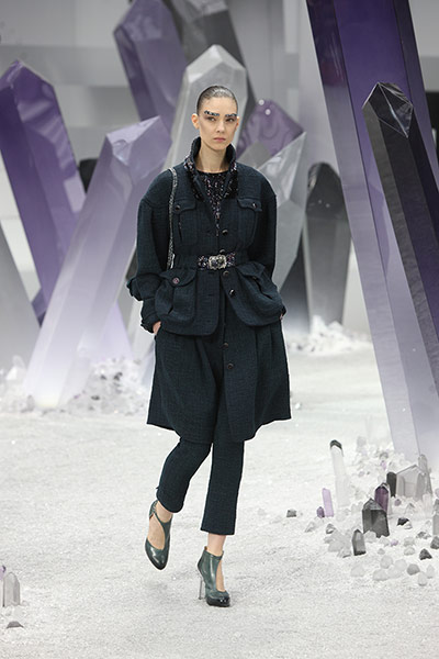 seasontrends: statement eyebrows