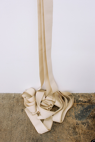 Exhibitionist 1003: Franz Erhard Walther