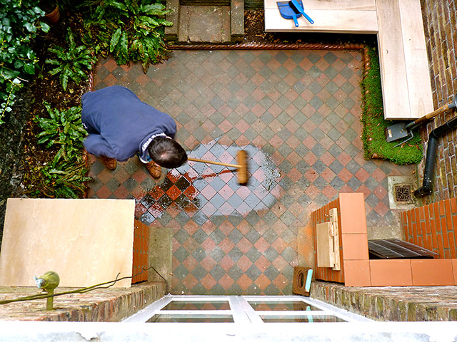 Your Pictures: Your Pictures: cleaning a geometric patterned patio
