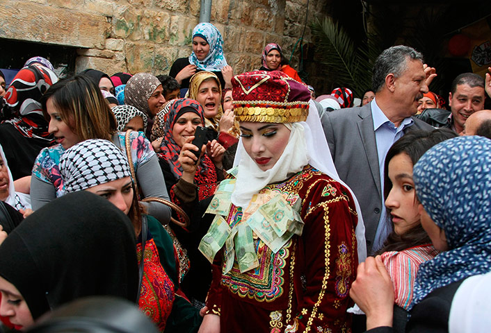24 hours in pictures: Palestinian bride on her wedding day
