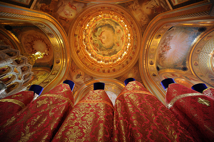 Orthodox Easter: Russian Orthodox believers celebrate Easter at the cathedral in Moscow