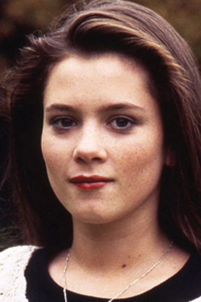 Gay Icons: Anna Friel when she was in Brookside