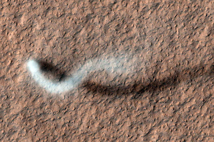 A month in space: NASA Mars Orbiter Catches Twister in Action