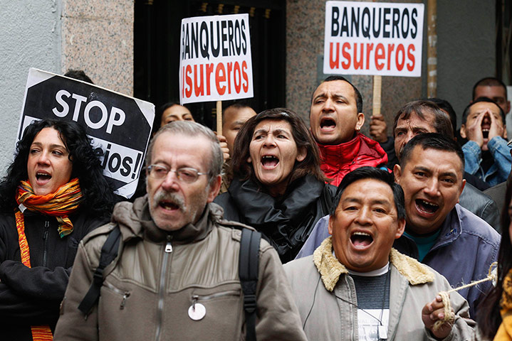 News pictures of the day: Anti-eviction demonstraters in Madrid