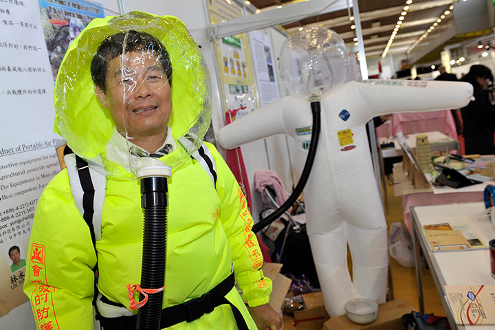 Exhibition of Inventions: protective equipment for high pollutant or highly toxic jobs 