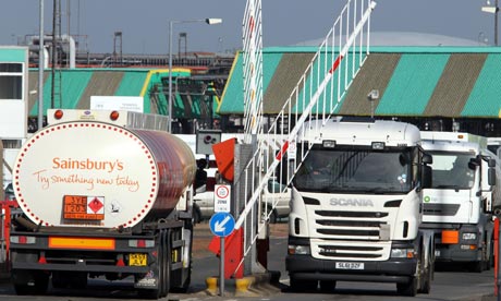 Petrol tankers, Grangemouth refinery, Falkirk 29/3/12