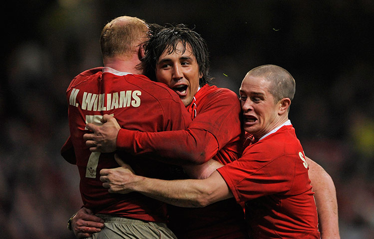 rise and fall of Henson: Gavin Henson celebrating with Shane Williams