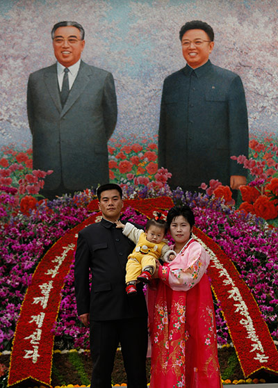 Longer view: North Korea Portraits of Kim Jong-Il and Kim Il Sung