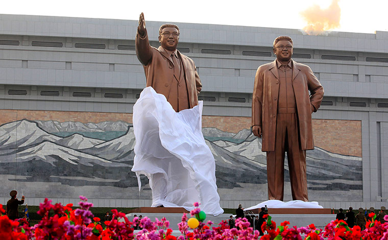 Longer view: Statues of late North Korean leaders Kim Il-Sung, and Kim Il-Jong