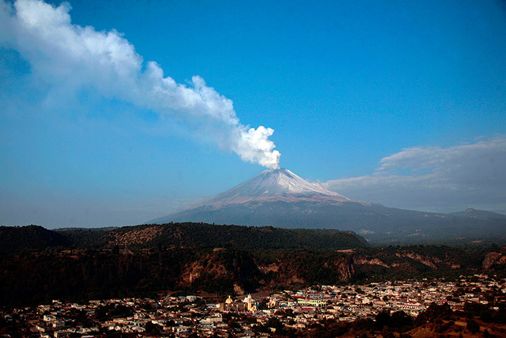 Popocatepetl volcano: Popocatepetl volcano