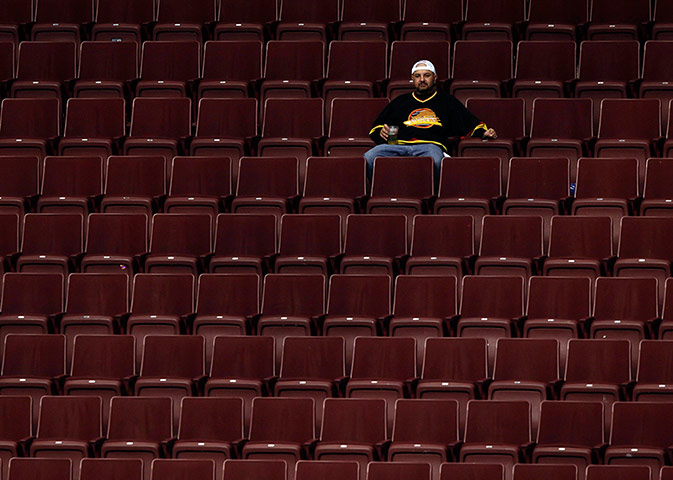 NHL playoffs: A lone Vancouver Canucks fan