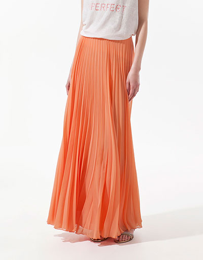 Hijab friendly fashion: Hijab friendly fashion orange pleated maxi skirt