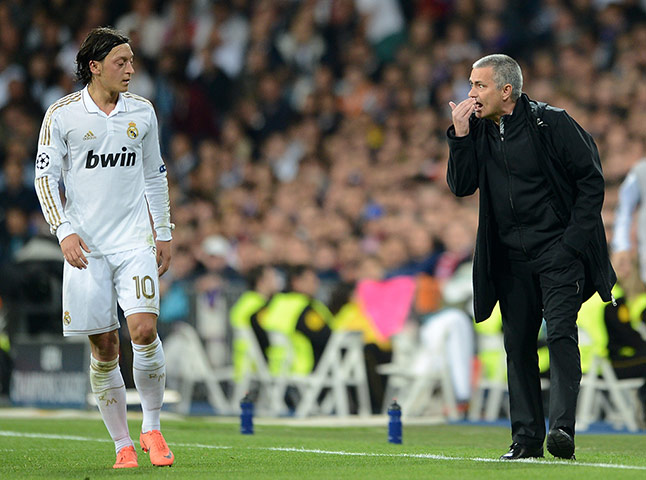 Real Madrid v Bayern: Jose Mourinho offers some words of advice to Mesut Ozil