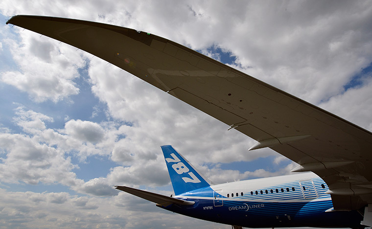 Boeing 747 dreamliner: The New Boeing Dreamliner Touches Down At Manchester Airport