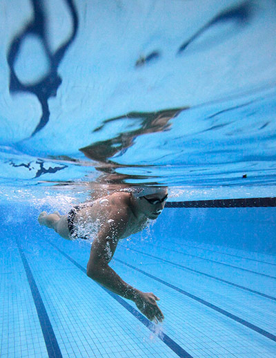 best of the week: Thiago Pereira warms up before the men's 200m individual medley finals 