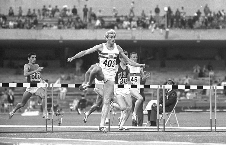 David Hemery: David Hemery of Great Britain in the Olympic 400m final in 1968