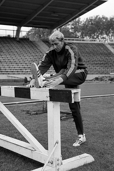 David Hemery: David Hemery training ahead of the 1968 Olympics