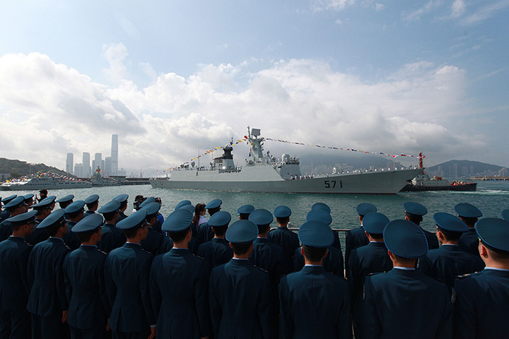 24 hours: Hong Kong, China: Chinese missile frigate Yuncheng (571) docks