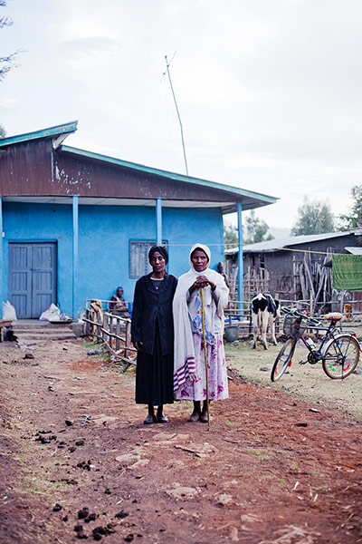 Ethiopia Runners: Tejetu and Habersha, relatives of Derartu Tulu, his first Olympic champion