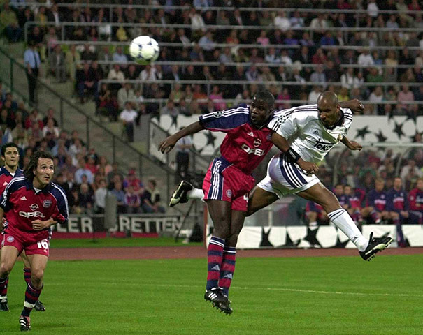 Real v Bayern: Anelka scores for Real Madrid against Bayern Munich