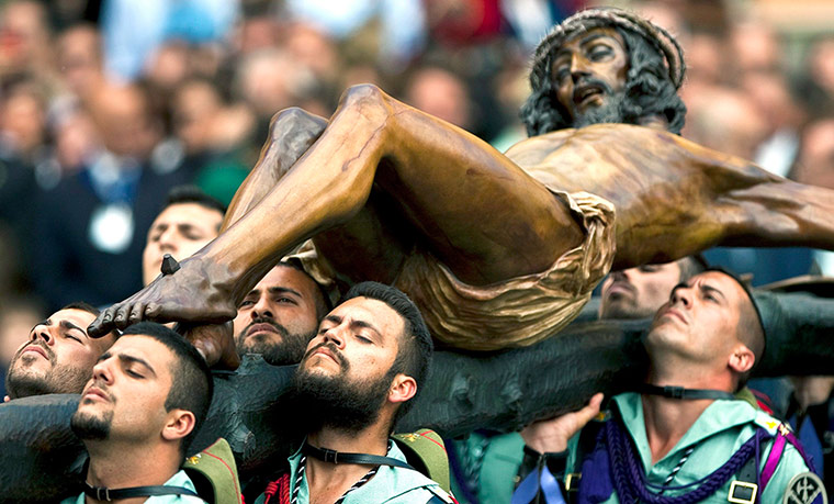 Easter: PROCESSION OF THE CHRIST OF THE GOOD DEATH 