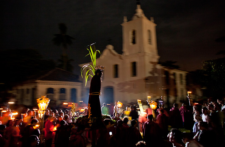 Good Friday traditions: Rio de Janeiro, Brazil: Hundreds of faithful participate in a procession