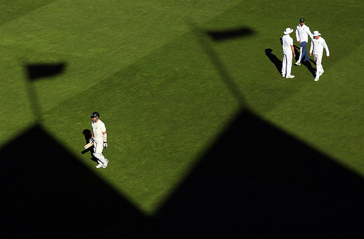 Best of the week: Mark Gillespie of New Zealand leaves the field at the end of the innings