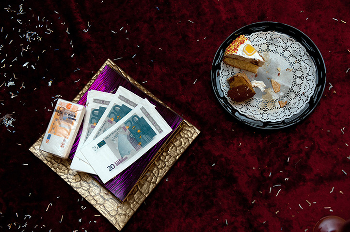 Billion Euro house: Billion Euro House art installation made from 1.4 billion shredded notes